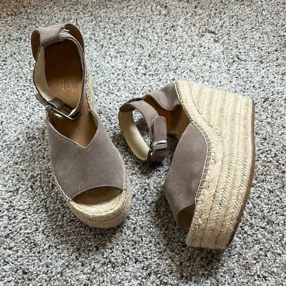 Soludos Tan Espadrille Wedge Sandals - Picture 1 of 8
